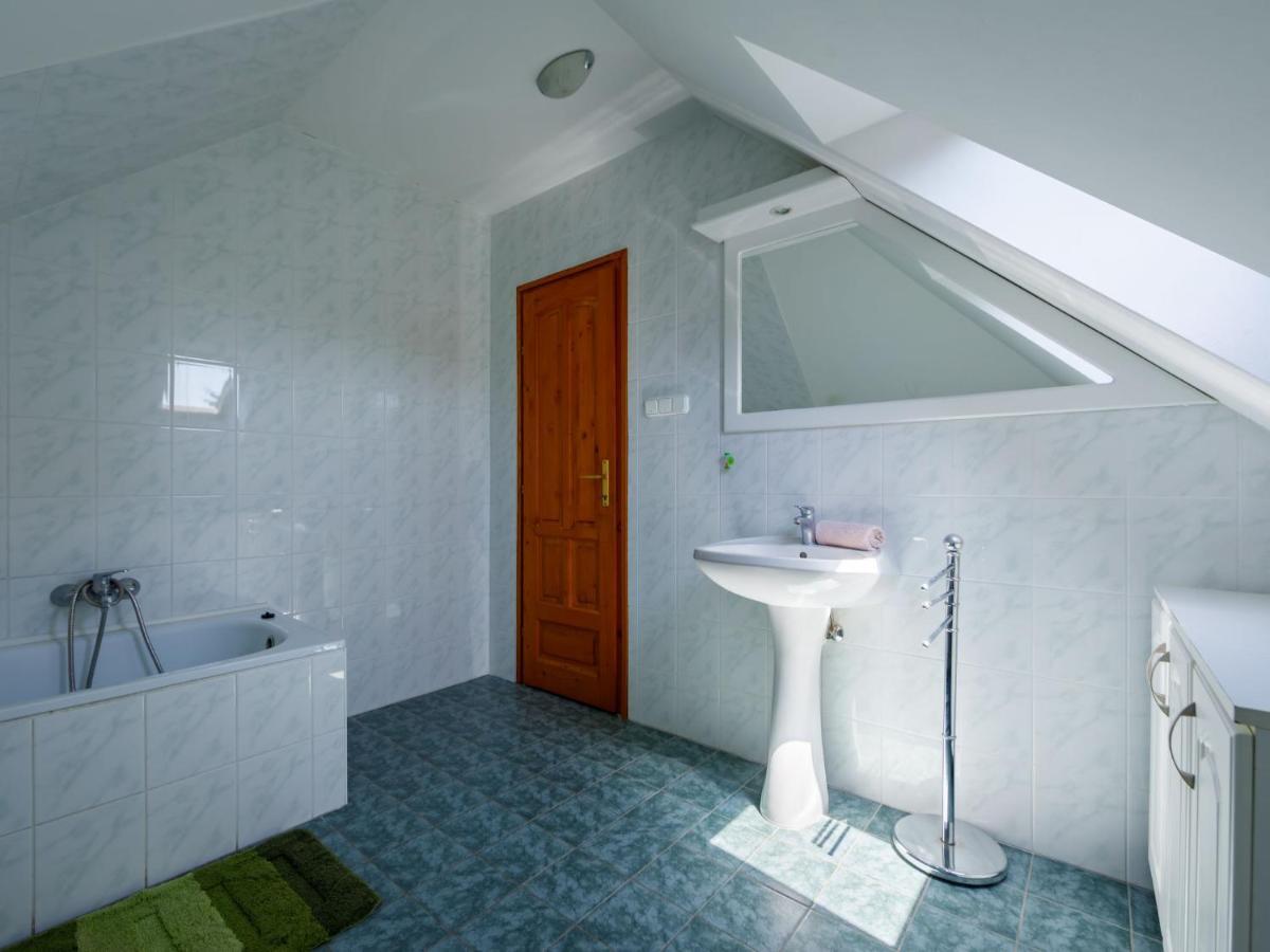 Holiday Home Amaryllis By Interhome Balatonakarattya Exteriör bild